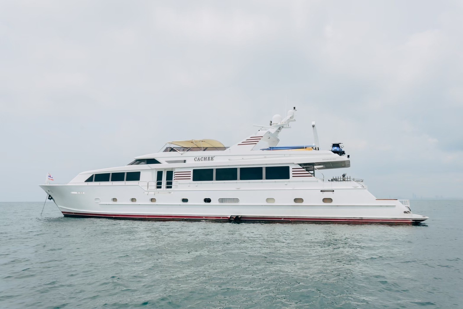 CACHEE luxury yacht
