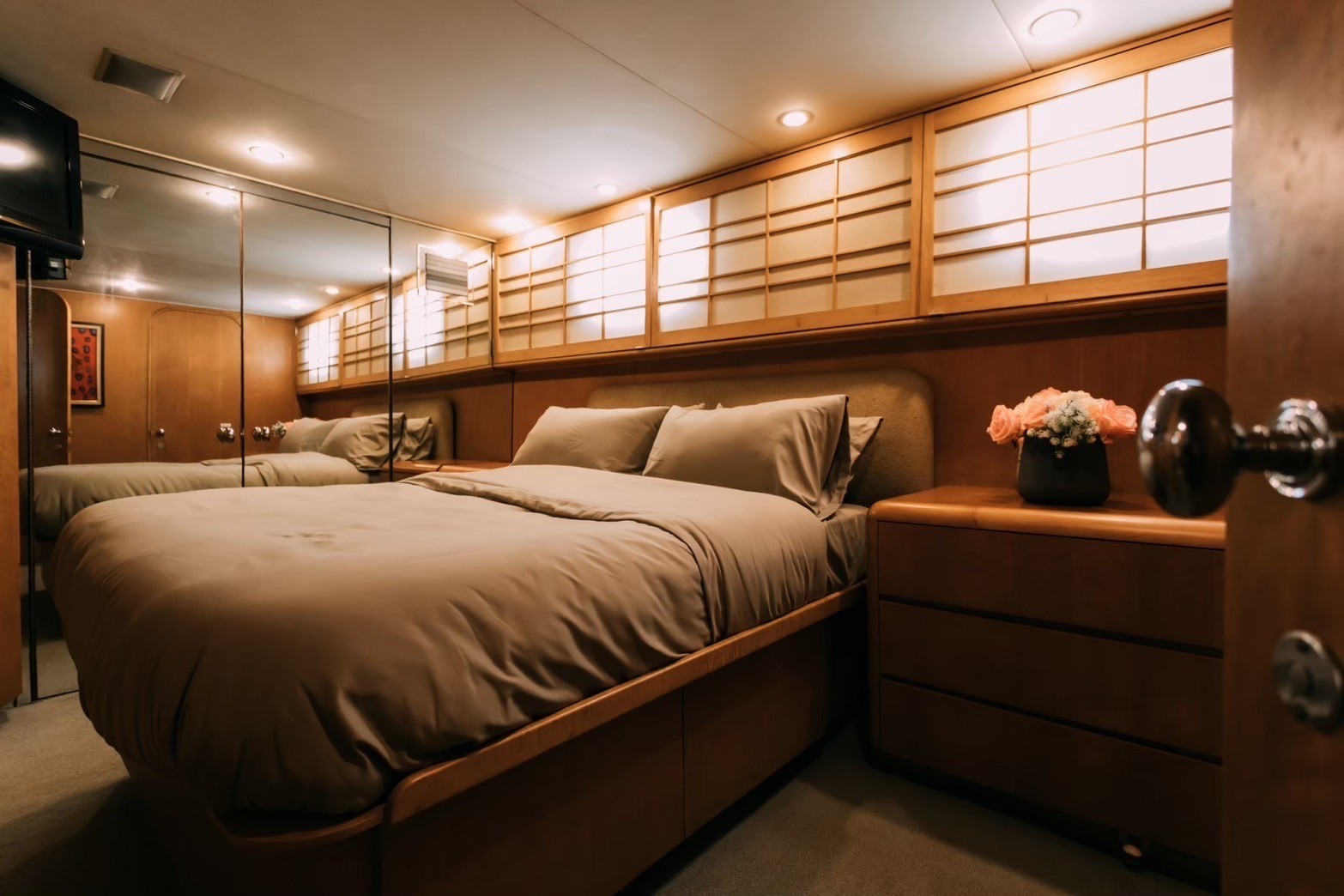 CACHEE luxury yacht