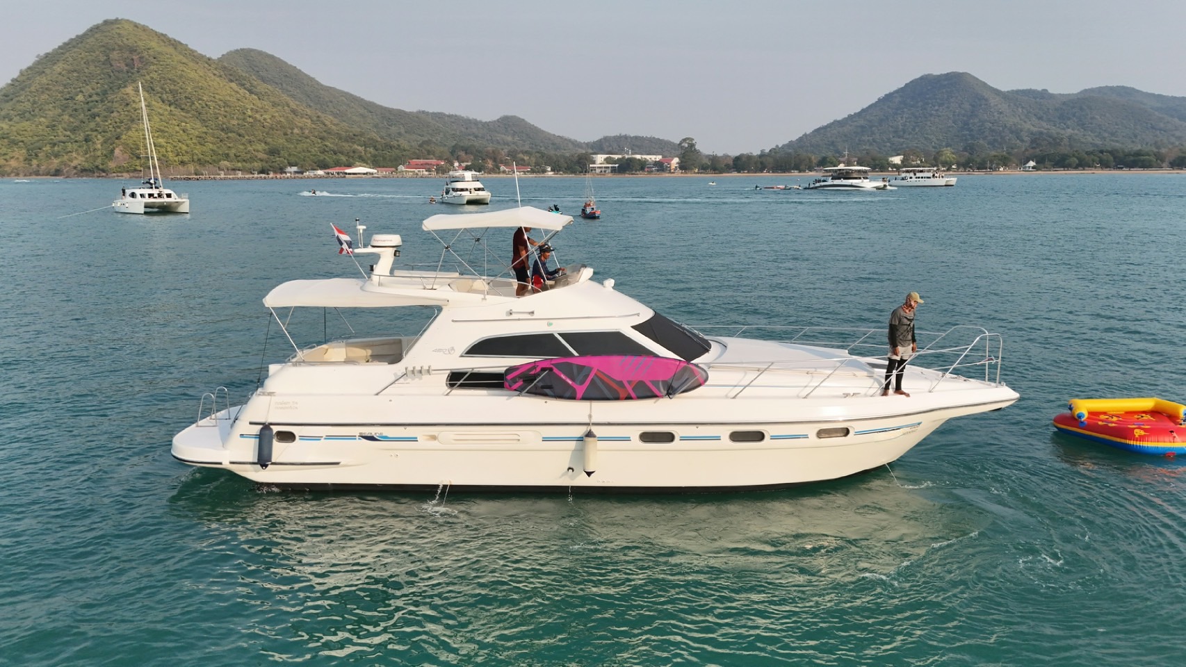 RUAMCHOK luxury yacht